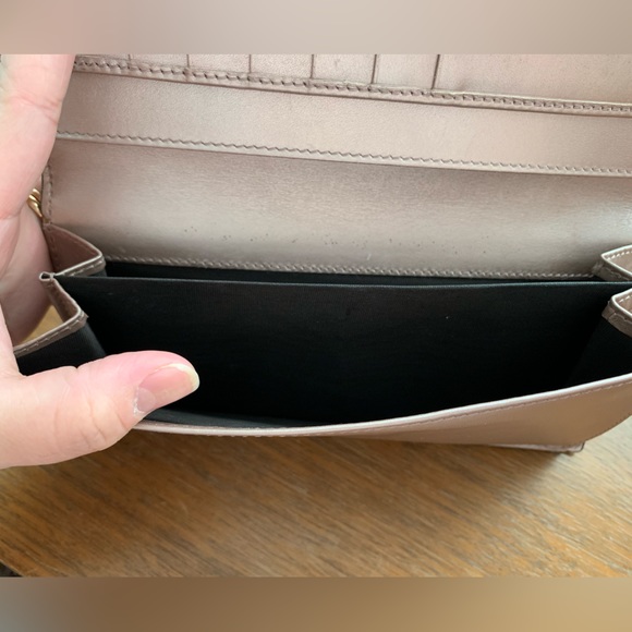 Authentic Gucci Microguccissima Monogram
Patent Leather Wallet - Picture 15 of 15